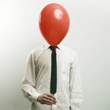 李静，体育媒体资深编辑